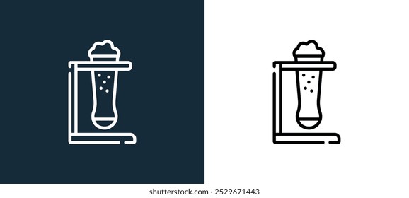 jarda ícone isolado em cores brancas e pretas. jarda contorno linear vetor ícone da coleção de cerveja para aplicações móveis, web e ui.