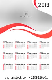 Jährliches Wandkalender-Design für 2019 mit Platz für Ihr Bild.