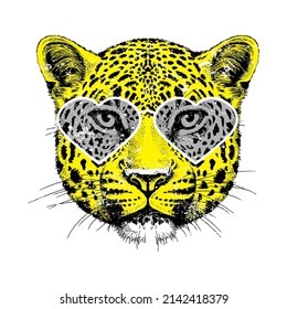 
Yellow jaguar with sunglasses Vector T-shirt Fashion Design 