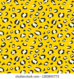 Yellow leopard print. Seamless animal fur texture.