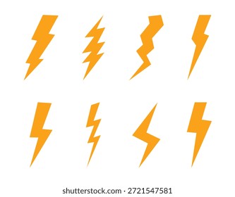 Conjunto de iconos de relámpago amarillo. Conjunto de iconos minimalistas para la energía del trueno, energía eléctrica, símbolos de destello, electricidad del Clima.  Diseños del icono del relámpago en el fondo blanco.