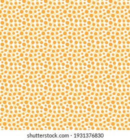 Fondo del patrón geométrico de punto pequeño amarillo y naranja. Repetición de patrones de color amarillo y naranja texturados con un diseño de puntos superpuestos dispersos. Versátil para múltiples usos.
