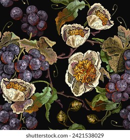 Flores de peonías amarillas y racimo de uvas, patrón sin costura. Arte de cosecha. Estilo jardín de bordado. Plantilla de moda ropa de moda, diseño de camisetas, impresión, estilo renacentista