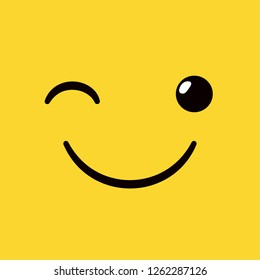 Emoticon cuadrado amarillo sonriente, sonriendo alegremente y guiñando el ojo.  