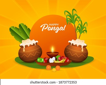 El Sol Amarillo Analiza El Fondo Con Arroz Pongali En Potes De Barro, Frutas, Lámpara De Aceite Iluminado, Hojas De Banana Y Caña De Azúcar Para Celebración Pongal.