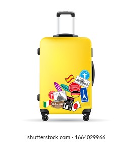 maleta de plástico de viaje amarillo con ruedas y adhesivos mano realista Equipaje