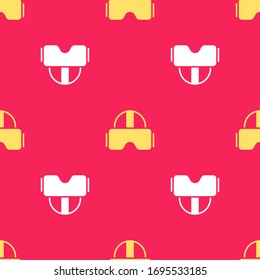 Icono de las gafas de realidad virtual amarillas aislado sin fisuras en el fondo rojo. Máscara 3d vr esteoscópica. Ilustración vectorial