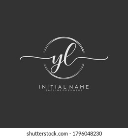 YL Logotipo inicial de escritura a mano vectorial