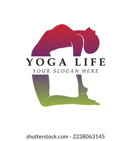 Yoga-Logo und Vektorgrafik mit Slogan-Vorlage