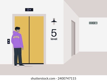 Un personaje joven espera un ascensor, parado frente a las puertas cerradas y revisando la pantalla
