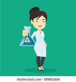 Joven asistente de laboratorio sosteniendo un matraz con signo de riesgo biológico. Asistente asiático de laboratorio en traje médico que muestra un matraz con signo de riesgo biológico. Ilustración de diseño plana vectorial. Diseño cuadrado.