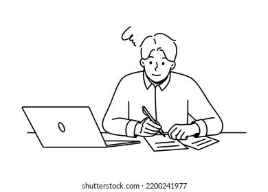 Joven sentado en el escritorio que trabaja en la fabricación de notas en papel. Un tipo que estudia en línea sobre escritura de computadoras en cuaderno. Educación y trabajo remoto. Ilustración vectorial. 