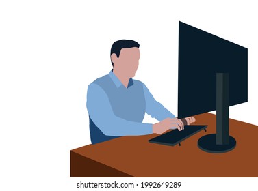 Joven trabajando en computadores desde casa