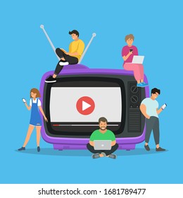 Jugendliche, die sich neben dem Retro-TV mit mobilen Gadgets befinden, Tablet PC für Live-Video über das Internet.