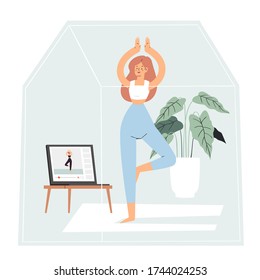 Una joven linda mujer hace ejercicios, practica yoga o fitness en una clase de video en línea en un smartphone, laptop o tablet en casa durante la cuarentena. Ilustración del concepto de entrenamiento de fitness en línea 