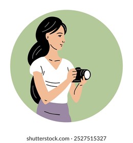 Jovem mulher com uma câmera. Fotógrafo, turista e paparazzi. Profissão criativa. Buscador de aventuras. Ilustração de vetor plano isolada no plano de fundo branco