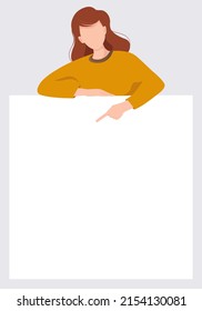 Junge Frau weist auf leeren Raum auf einem großen weißen senkrechten Banner. Vektorgrafik im Flachstil.
