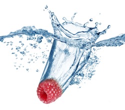 Raspberry falls deeply under water with a big splash.