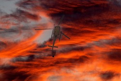 helicopter put out a fire in sicily