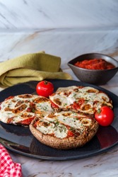 Gluten-free pizza stuffed portobello mushrooms for people with celiac disease