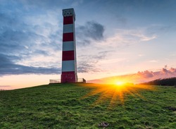 Sunset at the Gribbin Head lighthouse in Cornwall