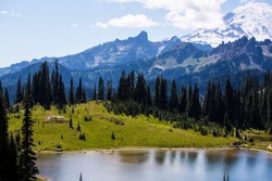 Chinook Pass, Washington State, USA. Mount Rainier, Tipsoo Lake