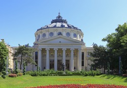 Image of The Romanian Athenaeum in Bucahrest, an important concert hall and a landmark for the city.