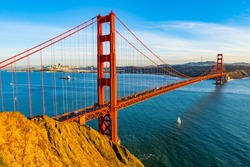 Classic panoramic view of famous Golden Gate Bridge seen from Battery Spencer viewpoint - San Francisco, California, USA