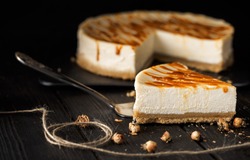 cheesecake with caramel