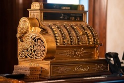 Vintage mechanical cash register system 
