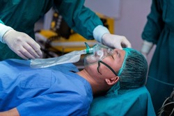 Doctor saves patient's life in surgery using oxygen for patients to inhale before surgery 