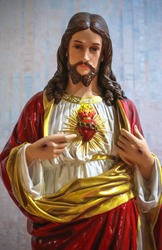the sacred Heart of Jesus statue catholic