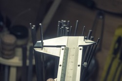 Mandrel is the core for the shaping of the blanks. The crossbars come in different sections (round, oval, square) and sizes, for different purposes.
