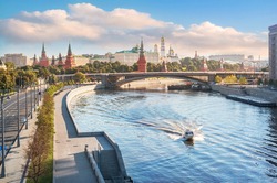 View of the Moskva River and the Moscow Kremlin from the Patriarchal Bridge in the morning sun