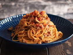 Meat sauce spaghetti. A pasta dish made from minced meat, onions and tomatoes.