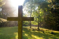 Guernsey Hollow Cemetery cross