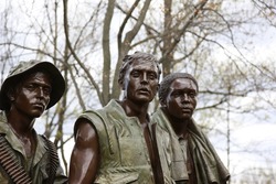 Vietnam Wall Three Men Soldier Statue