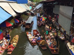Damnoen Saduak Floating Market, District of Ratchaburi, Thailand