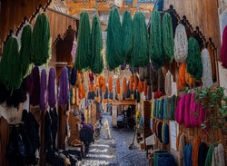 Walking through the streets of the souk of Fez (Morocco)