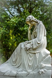 Cemetery Statuary Statue Bonaventure Cemetery Savannah Georgia
