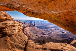 The famous Mesa Arch in the Arches National Park, Utah