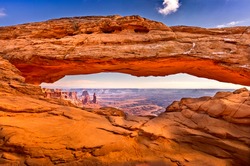 The famous Mesa Arch in the Arches National Park, Utah