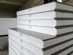 Sandwich panels with styrofoam (EPS) on the warehouse, SIP