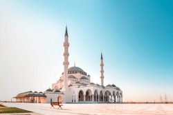 Sharjah Mosque Largest Mosque in United Arab Emirates Place to visit in Sharjah, Ramadan and Eid al Adha concept Islamic Background 2020, famous tourist and travel place in the world