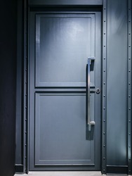 Metal door Safety zone lock system
