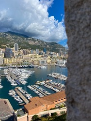 The Hercules Port is a natural bay at the foot of the ancestral rock of the princes of Monaco. It is one of the few, if not the only deep-water port of the French Riviera.