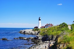 Atlantic ocean and beach along coastline in Maine, USA