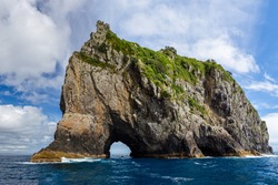 Hole in the rock, Bay of Islands, North island of New Zealand
