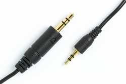3.5 mm Audio Jack Plug to 2.5 mm Audio Jack