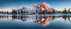 Summer Sunrise South Sister mountains in central Oregon near Bend are reflected in Green Lakes.
Mountains in the cascade Range of Oregon, USA Beautiful landscape background